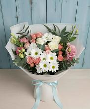 Букет цветов из:  Розы, Лизиантусы и Хризантемы в Туапсе