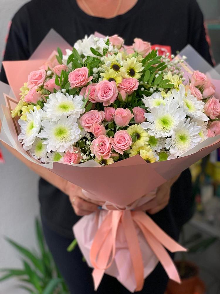 Букет цветов из: Розы и Хризантемы в Туапсе