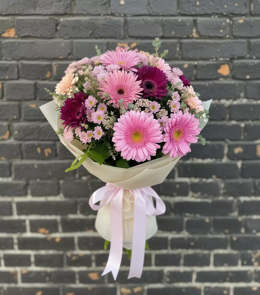 Букет цветов из: Герберы и Хризантемы в Туапсе