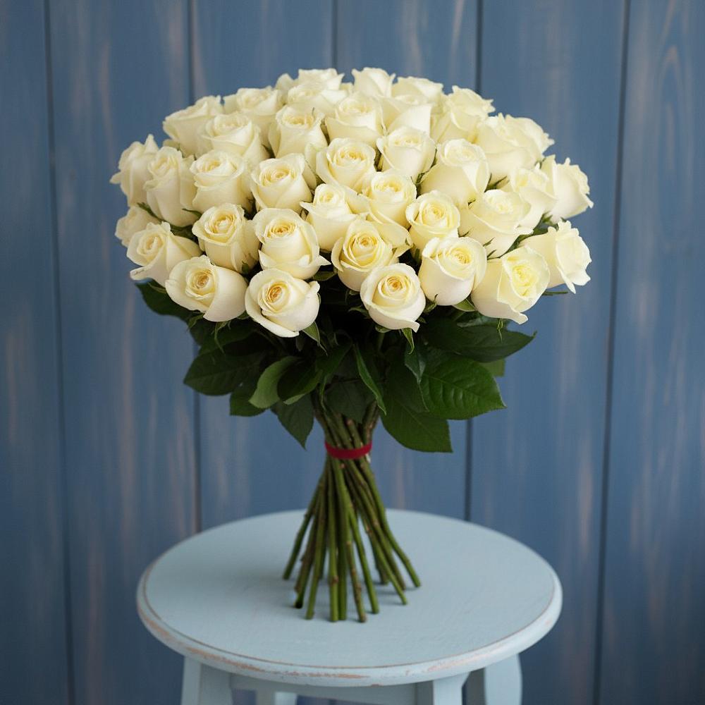 Букет 51 Белая роза Эдлесс Лав в Туапсе