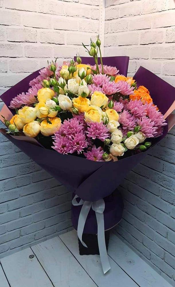 Букет цветов из: Хризантемы и Розы в Туапсе