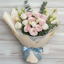 Букет цветов из:  Лизиантусы в Туапсе