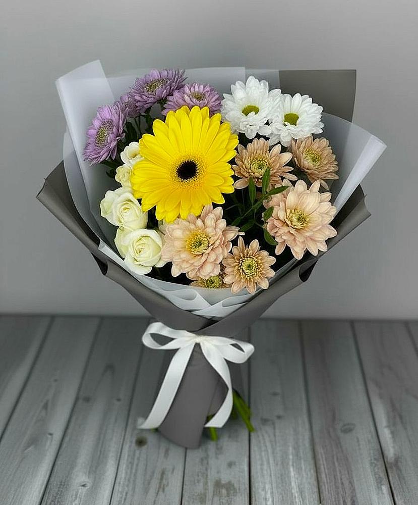 Букет цветов из: Розы, Герберы и Хризантемы в Туапсе
