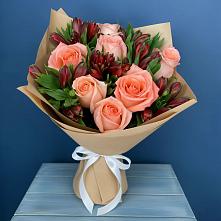 Букет цветов из:  Розы и Альстромерии в Туапсе