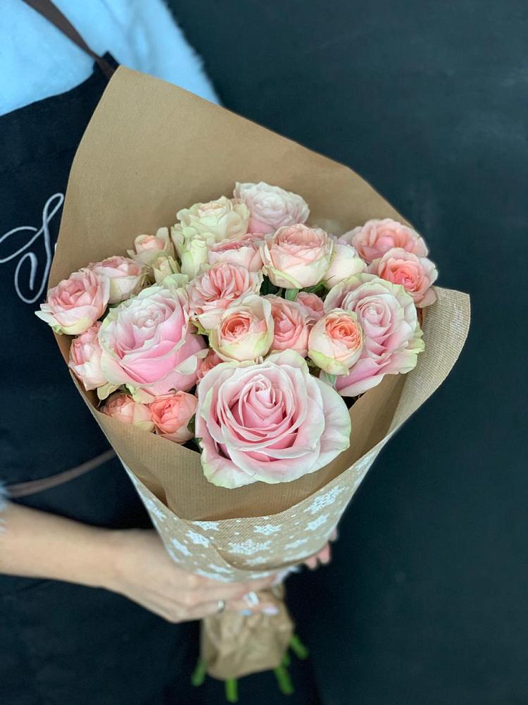 Букет цветов из: Хризантемы и Розы в Туапсе