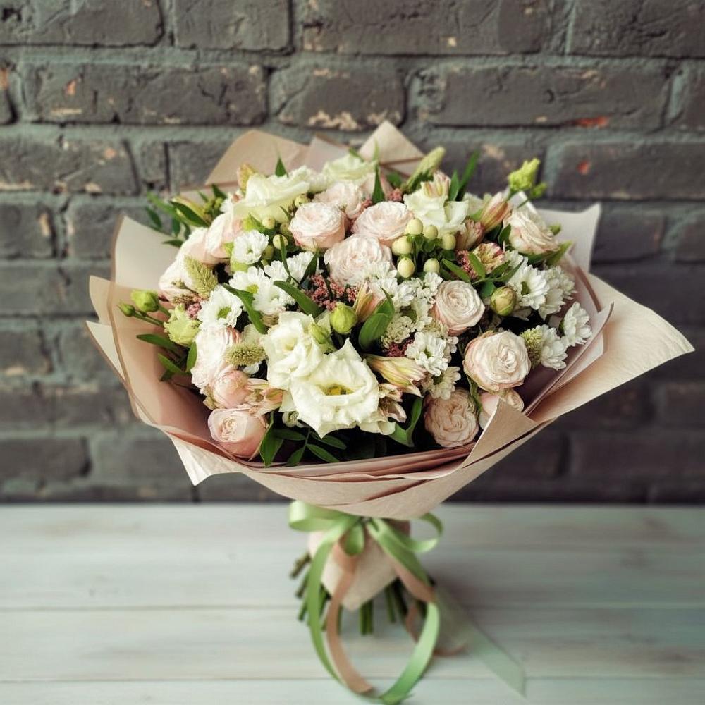 Букет цветов из: Альстромерии, Розы и Хризантемы в Туапсе