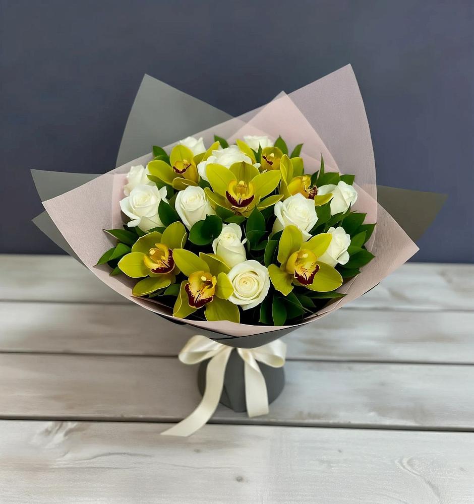 Букет цветов из: Орхидеи и Розы в Туапсе