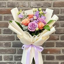 Букет цветов из:  Лизиантусы и Розы #REPLACE_PRED# Туапсе