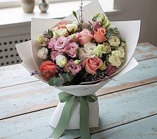 Букет цветов из:  Розы, Лизиантусы и Гвоздики #REPLACE_PRED# Туапсе