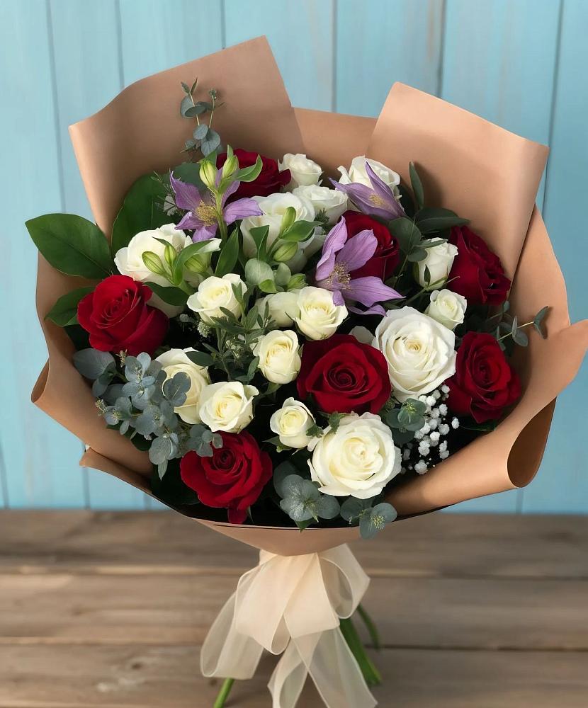 Букет цветов из: Розы и Альстромерии в Туапсе