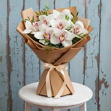 Букет цветов из:  Орхидеи и Розы в Туапсе